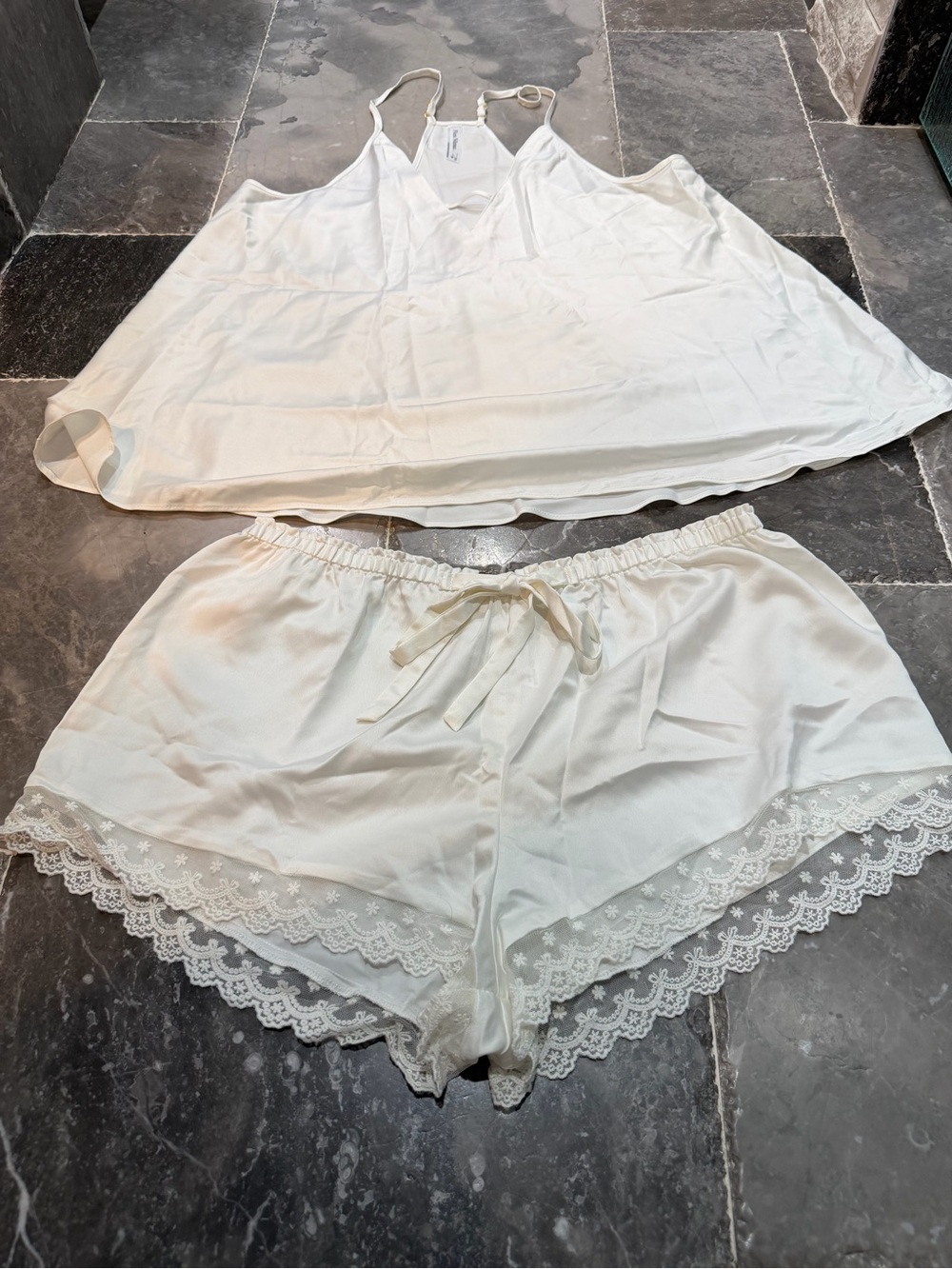 Flora Nikrooz Cream Lace-Trim Camisole & Shorts Sleep Set - Picture 2 of 5
